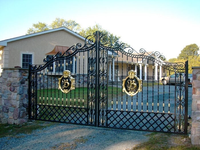 Những thiết kế cổng nhà đẹp ở nông thôn bạn có thể tham khảo - DiaOcHaLong