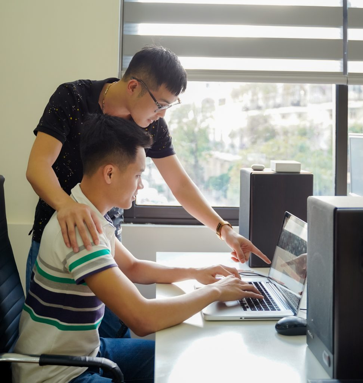 CEO Trung Nguyễn cùng cộng sự phát triển TRIPMAP.