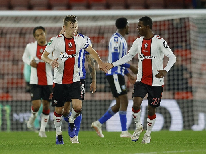 Sheffield Wednesday chạm trán Southampton tại giải Hạng nhất Anh