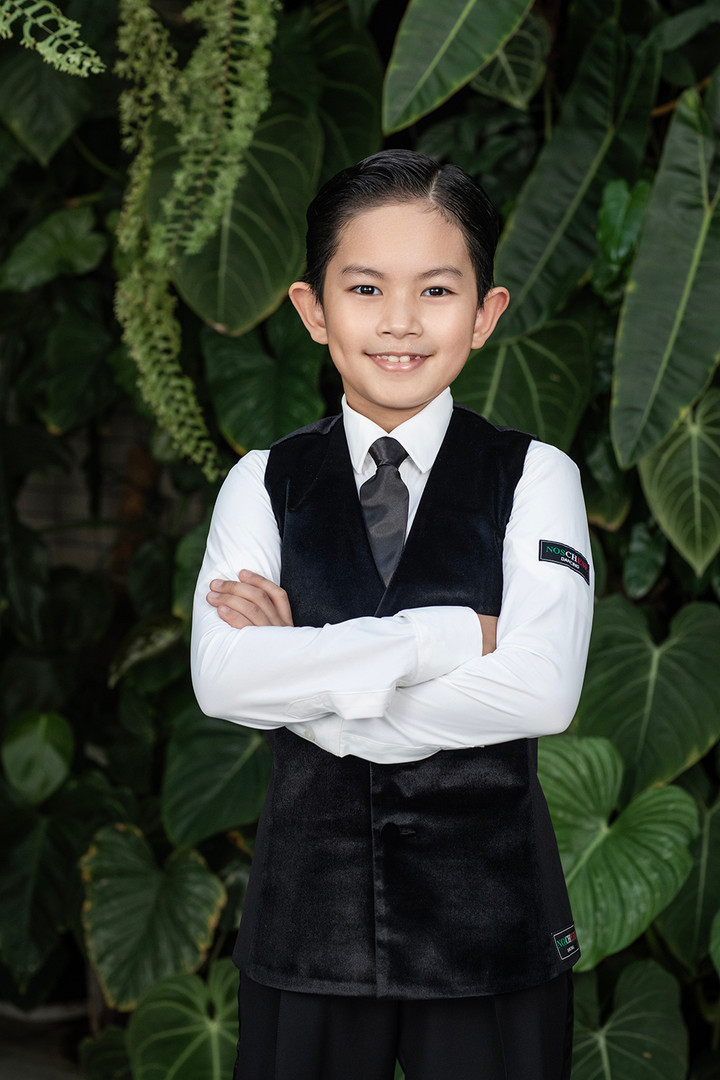 Với Kubi, cậu nhóc 8 tuổi là niềm tự hào của bố mẹ khi từ nhỏ đã sớm thể hiện năng khiếu nhảy múa. Trước khi trở thành nhà vô địch thế giới tại giải Syllabus World Championship hồi tháng 3/2023, Kubi từng đoạt nhiều thành tích tại các giải đấu dance sport trong nước như: 7 HCV Giải vô địch khiêu vũ thể thao nghệ thuật - Linedance quận 3 mở rộng 2022 (năm thứ 3 liên tiếp đoạt giải Vô địch); HCB Liên hoan Các ngôi sao khiêu vũ, thể thao Đà Lạt 2019… Trên sàn đấu, Kubi như phiên bản thu nhỏ của bố với những bước nhảy uyển chuyển và không kém phần mạnh mẽ. Tuy nhiên trong cuộc sống bình thường, cậu nhóc lại sống rất tình cảm, đôi khi còn mít ướt mỗi lần chia tay bố mẹ đi công tác.