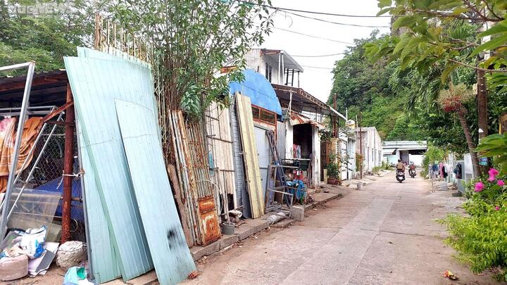 Cảnh tạm bợ của người dân vùng quy hoạch kéo dài gần 15 năm qua.