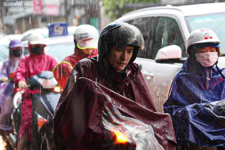 Ngày 5/8, miền Bắc tiếp tục mưa vừa, mưa to. (Ảnh minh hoạ: Khổng Chí)