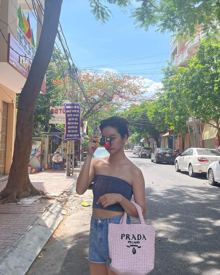 Sao nữ 'Reply 1988' khoe ảnh du lịch Nha Trang, vì sao Rosé (BLACKPINK) lại bị fan gọi tên? - 2