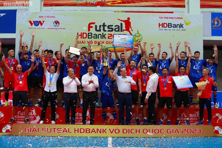 Thái Sơn Nam lần thứ 12 vô địch quốc gia. (Ảnh: Đại Việt)