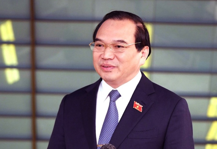 ĐBQH Nguyễn Công Hoàng - Giám đốc Bệnh viện Trung ương Thái Nguyên.