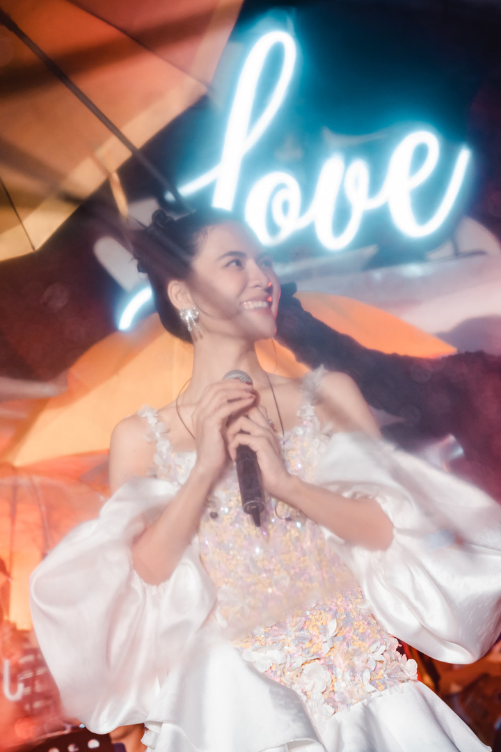 Hà Nhi chia sẻ từng rất cố chấp, không chịu “nhận lỗi sai" với người yêu khi cả hai cãi vã.