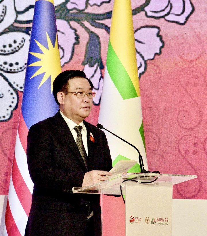 Chủ tịch Quốc hội Vương Đình Huệ phát biểu tại phiên toàn thể thứ nhất Đại hội đồng AIPA-44