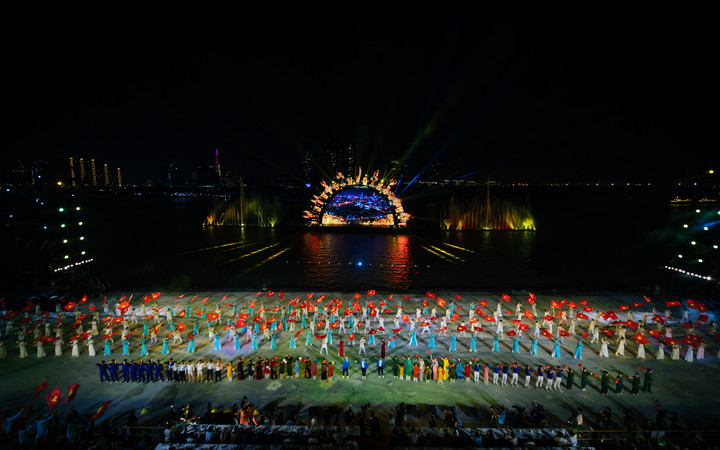 Tổng đạo diễn Lê Hải Yến tiết lộ hậu trường căng thẳng của 'Dòng sông kể chuyện' - 2