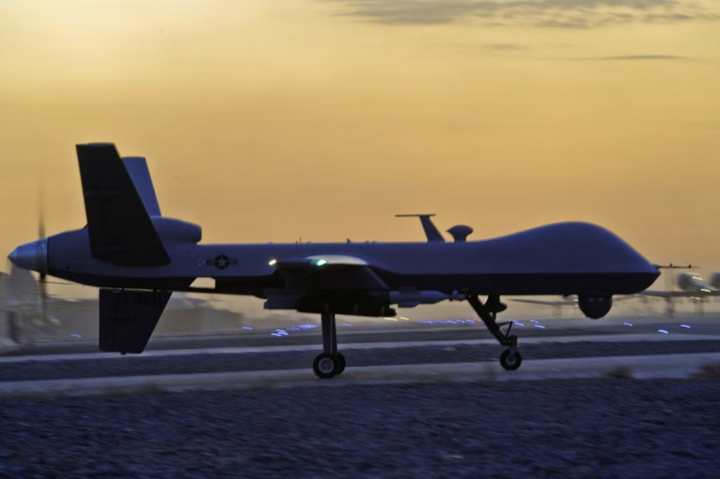 Máy bay không người lái MQ-9 Reaper lăn bánh tại Sân bay Kandahar, Afghanistan. (Ảnh: Reuters)