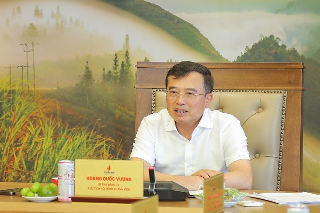 Chủ tịch HĐTV Hoàng Quốc Vượng phát biểu chỉ đạo.