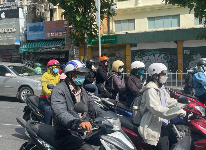 Dự báo thời tiết ngày 9/8, TP.HCM ngày nắng, chiều thỉnh thoảng có mưa vài nơi nhưng khả năng có mưa thấp.