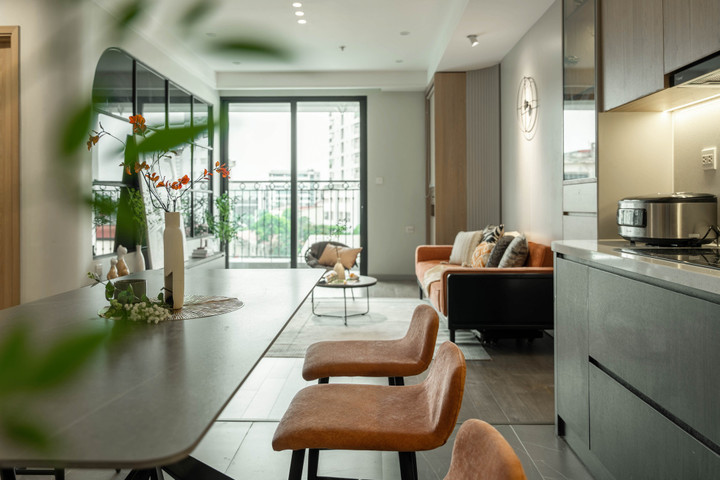 Vì thế mà vào ban ngày, căn nhà luôn tràn ngập ánh sáng, không cần sử dụng đèn điện.