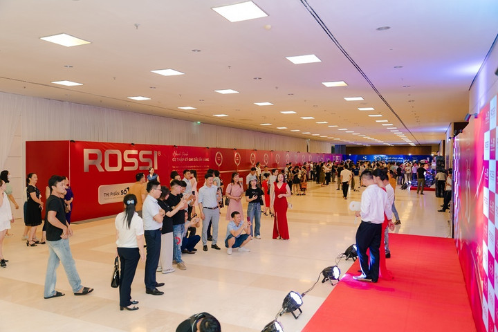 Khu vực trưng bày giới thiệu sản phẩm.