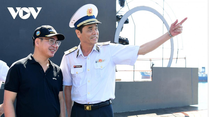 Công tác chuẩn bị cơ bản hoàn tất, sẵn sàng cho đêm tổng duyệt Chương trình chính luận nghệ thuật “Mạnh giàu từ biển quê hương” vào tối 11/8.