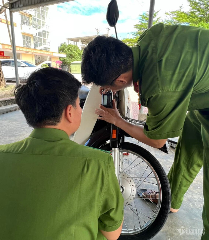 Kết quả giám định xe do ông Hà Huy Khang sở hữu không phát hiện dấu vết tẩy xóa (Ảnh: N.X.T)