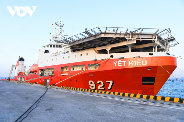 Đây là loại tàu cứu hộ thế hệ mới, thực hiện nhiệm vụ cứu hộ tàu ngầm với các thiết bị chuyên dụng có tính vượt trội như phát hiện tọa độ, điện thoại liên lạc và robot lặn kết nối với tàu ngầm để cứu nạn thuyền viên khi tàu gặp sự cố.