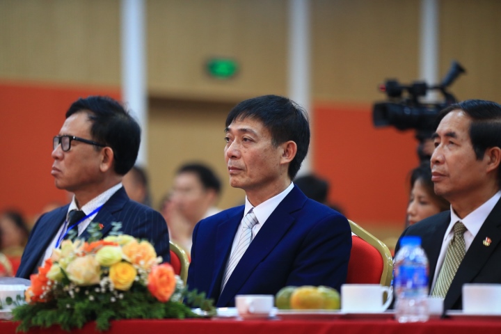 Tân Chủ tịch liên đoàn cờ tướng Việt Nam nhiệm kỳ II (2023-2028) - ông Nguyễn Văn Bình (ở giữa).