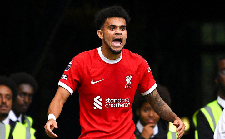 Luis Diaz thi đấu nổi bật.