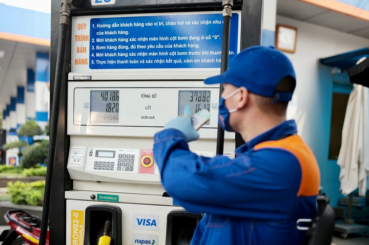 Giá xăng dầu được điều chỉnh tăng trong kỳ điều hành ngày 11/8.