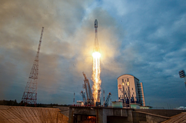 Tên lửa đẩy Soyuz-2.1b đưa thành công tàu vũ trụ Luna-25 lên quỹ đạo vào sáng 11/8. (Ảnh: Reuters)
