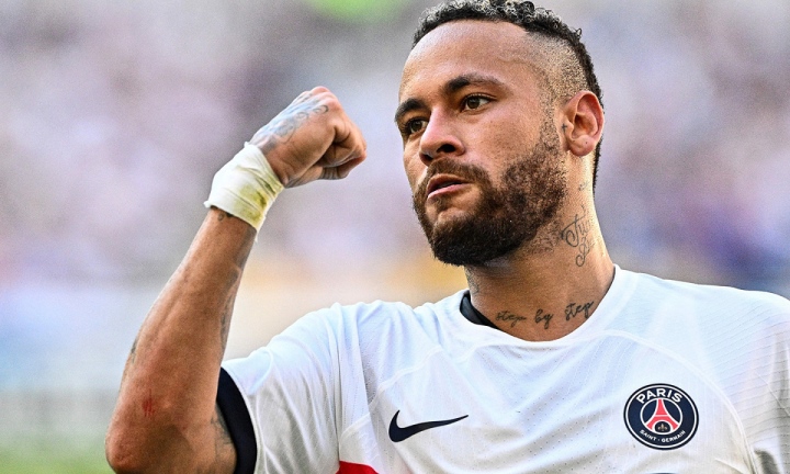 Neymar chia tay PSG sang Ả Rập Xê Út chơi bóng.