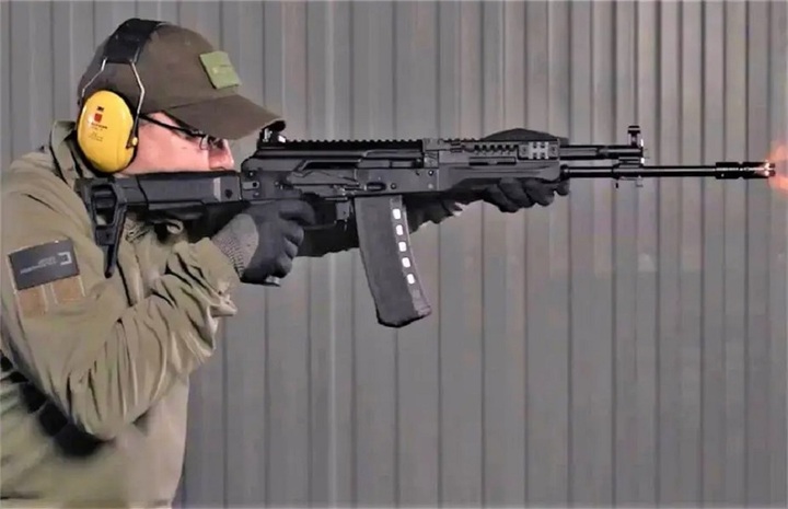AK-19 trong buổi bắn thử nghiệm.