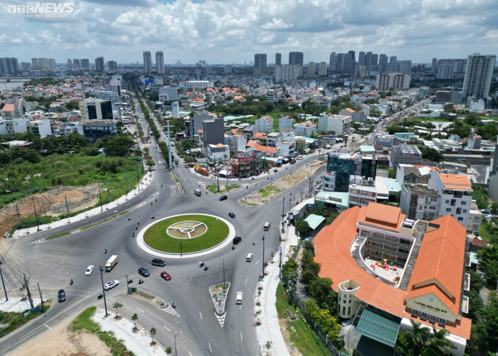 Thời tiết tại TP.HCM hôm nay 15/8, có mây, sáng và trưa trời nắng, riêng chiều và tối có mưa rào và dông vài nơi.