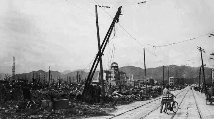 Oppenheimer - ‘Cha đẻ’ bom hạt nhân và những phát ngôn gây tranh cãi trong lịch sử - 4