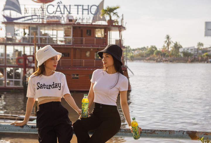 Với EGCG và vitamin C có trong sản phẩm, Trà Xanh Không Độ là thức uống được hàng triệu người trẻ yêu thích và lựa chọn để giải tỏa căng thẳng, mệt mỏi mỗi ngày.