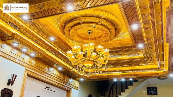 Không gian đẳng cấp và sang trọng với Trần gỗ Miền Bắc.