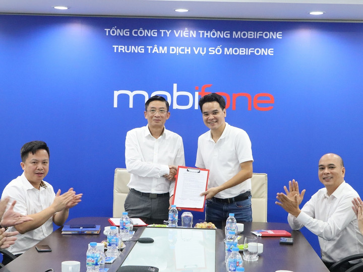 MobiFone và Educa hợp tác chiến lược nâng tầm nền giáo dục số Việt Nam - 1