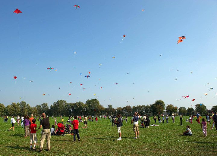 Lễ hội thả diều lớn nhất thành Vinh lần đầu được tổ chức - 2