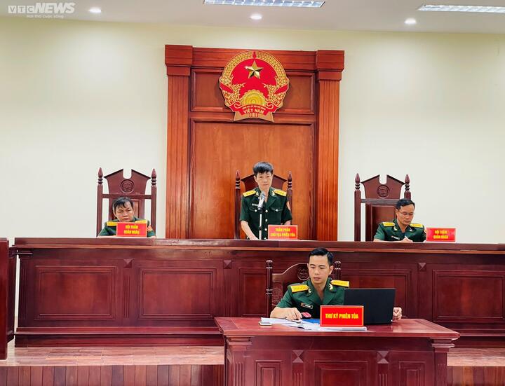 Trước đó, vụ án từng 2 lần lên lịch xét xử nhưng đều hoãn. Phiên xử hôm nay dự kiến diễn ra trong một ngày.