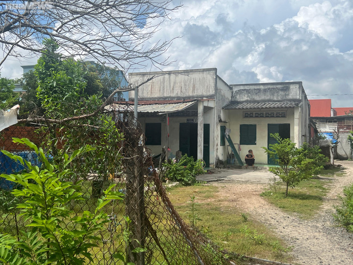 Ngôi nhà nơi cháu bé 3 tháng tuổi bị bạo hành dẫn đến tử vong.