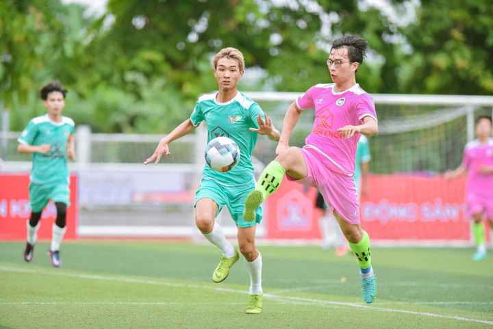 Giải bóng đá 7 người sinh viên thành phố Hà Nội lần thứ 2 được tổ chức.