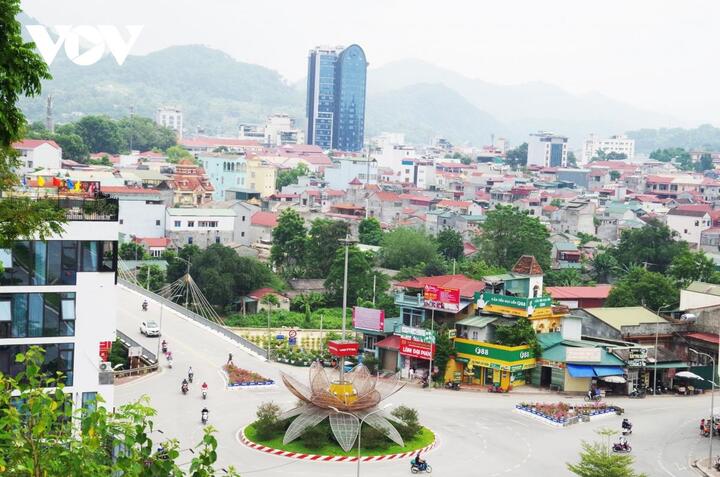 Thành phố Cao Bằng, quê hương cội nguồn Cách mạng hôm nay khoác lên mình diện mạo đô thị mới.