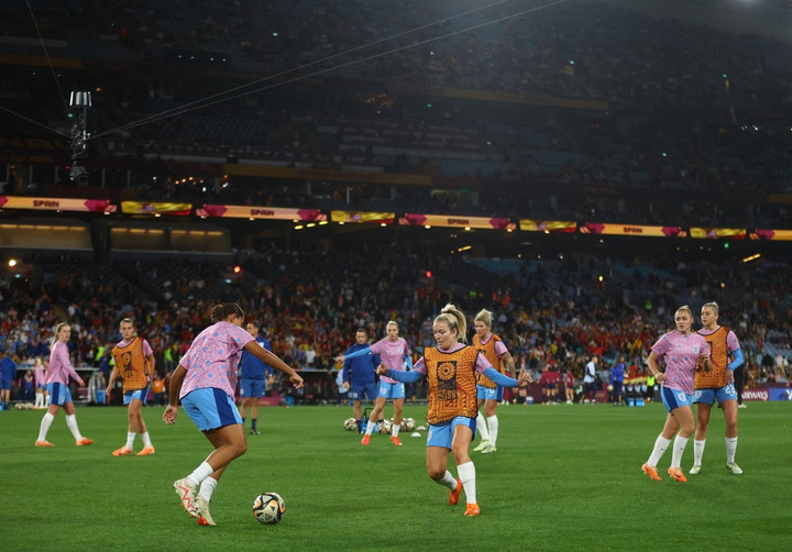 Tuyển Anh được đánh giá nhỉnh hơn Tây Ban Nha.