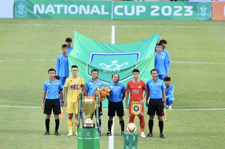Trận chung kết Cúp Quốc gia 2023 là cuộc so tài giữa CLB Thanh Hóa và Viettel. Hai đội rất khát khao giành danh hiệu này khi chỉ về nhì trong quá khứ.