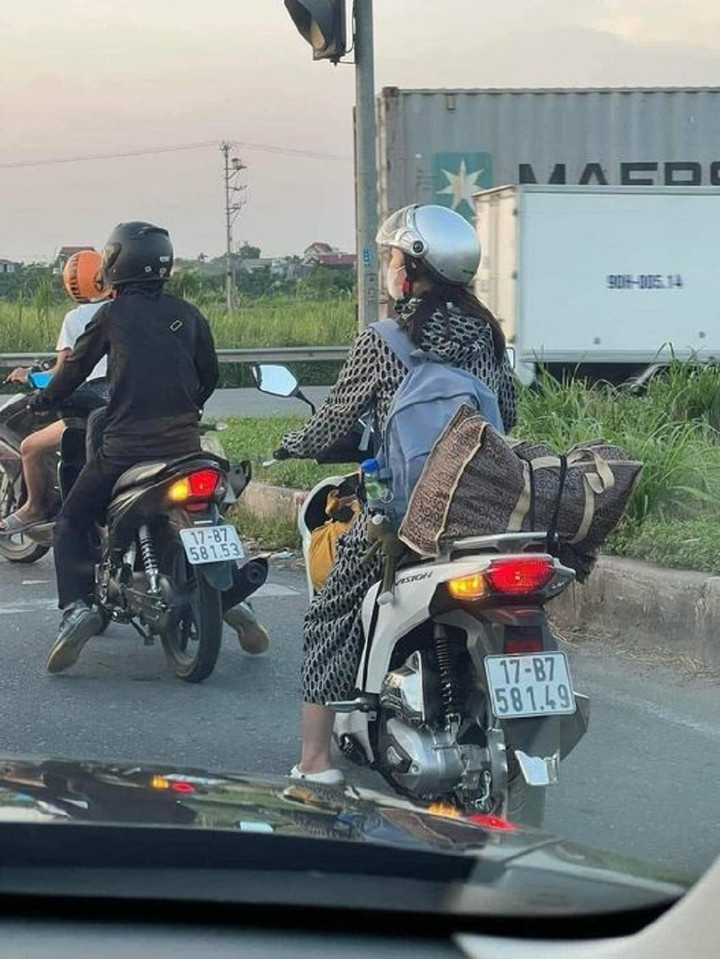 "Sinh ra là để dành cho nhau".