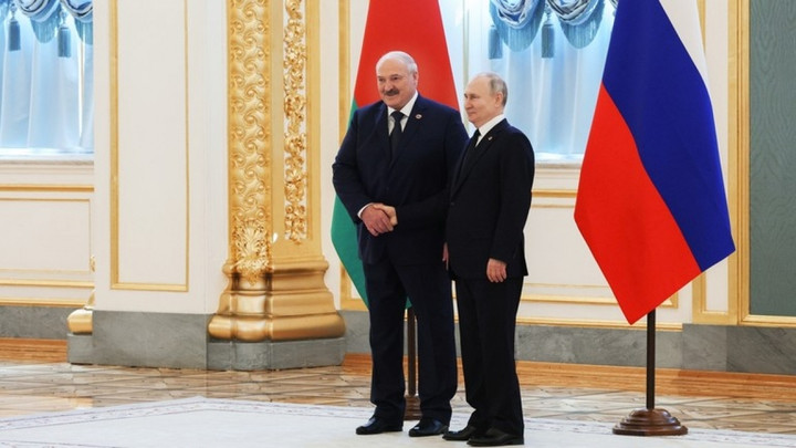 Tổng thống Nga Vladimir Putin và Tổng thống Belarus Lukashenko. (Ảnh: Sputnik)