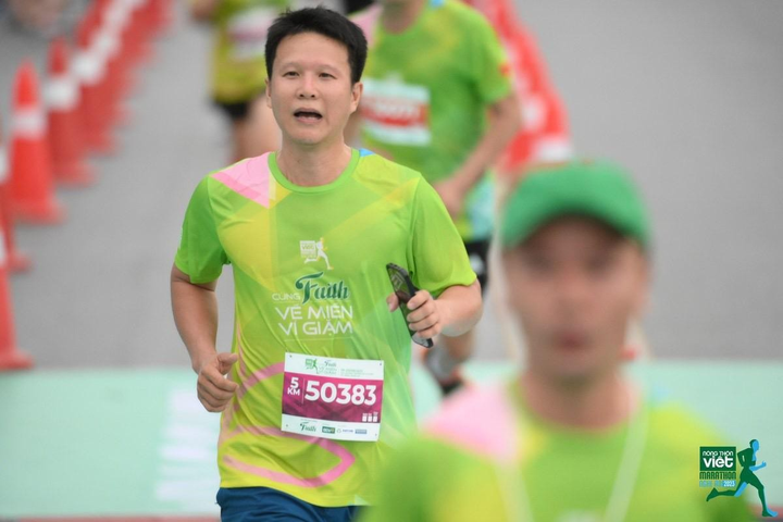 “Cùng Faith về miền Ví giặm” thắp lửa đam mê chạy bộ tại quê hương Bác.