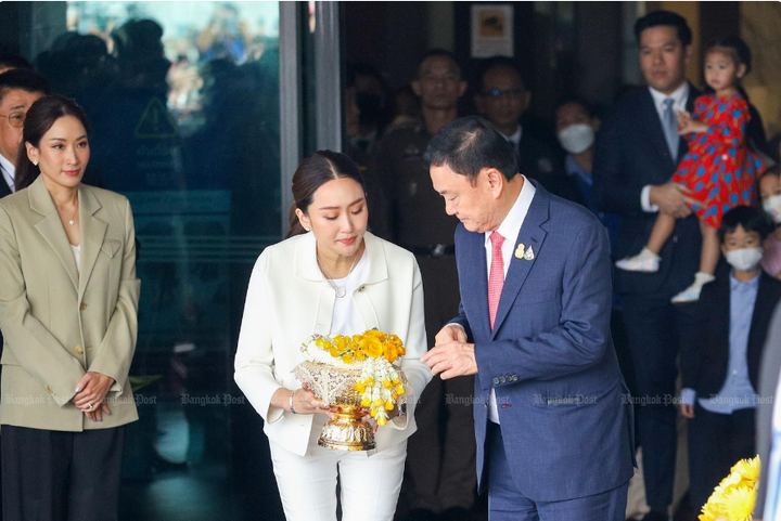 Ông Thaksin Shinawatra trở lại Thái Lan sau nhiều năm sống lưu vong - 5