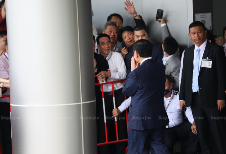 Ông Thaksin Shinawatra trở lại Thái Lan sau nhiều năm sống lưu vong - 7