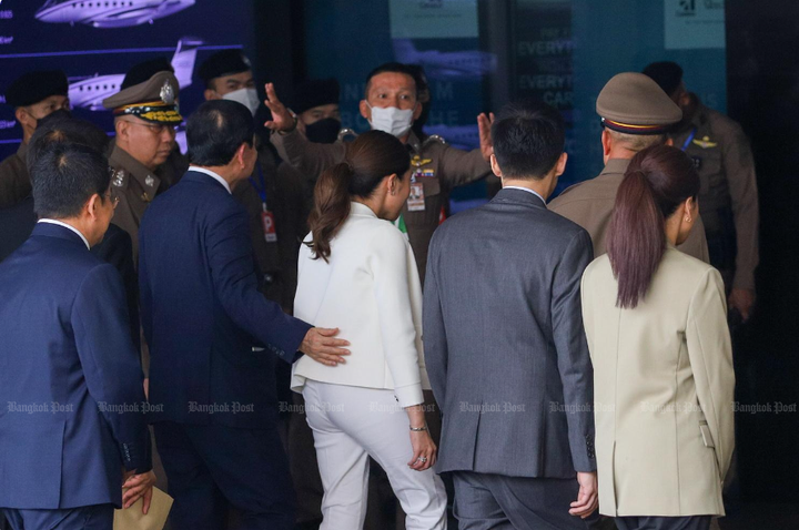 Ông Thaksin Shinawatra trở lại Thái Lan sau nhiều năm sống lưu vong - 9