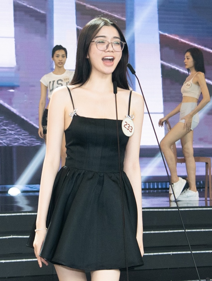 Thí sinh Miss Grand Vietnam 2023 để mặt mộc tập hô tên cho đêm chung khảo  - 6