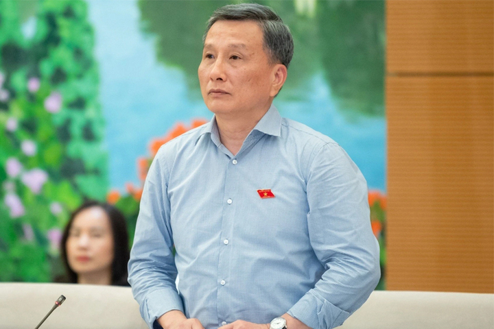Chủ nhiệm Ủy ban Khoa học, Công nghệ và Môi trường Lê Quang Huy.