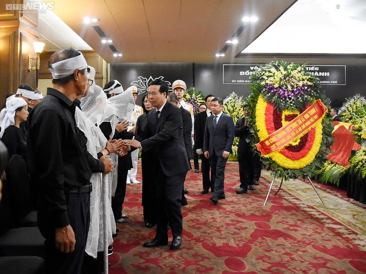 Chủ tịch nước Võ Văn Thưởng chia buồn cùng gia quyến Phó Thủ tướng Lê Văn Thành.