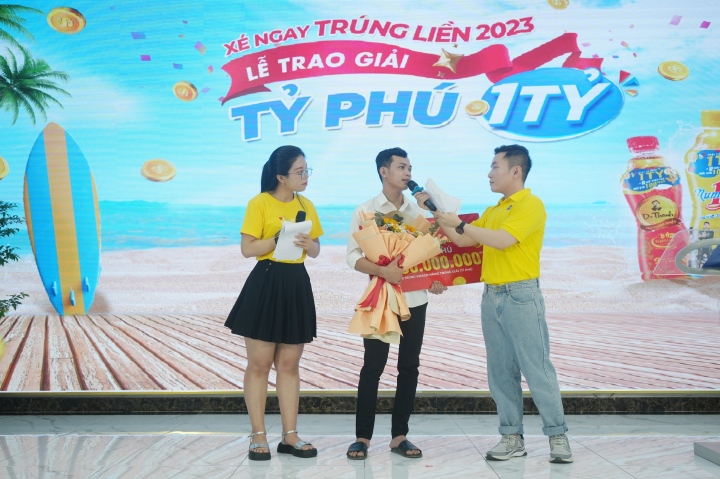 Anh Nguyễn Hoàng Em chia sẻ tại buổi nhận thưởng 1 tỷ đồng từ Tập đoàn Tân Hiệp Phát.