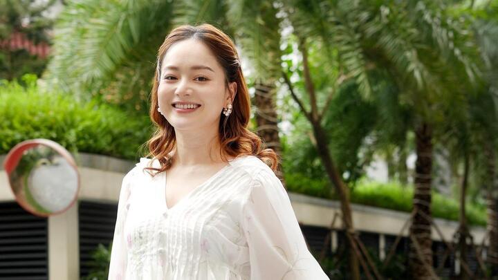 Theo đạo diễn Lê Đỗ Ngọc Linh, Lan Phương và Doãn Quốc Đam đều là những diễn viên có cá tính, luôn tìm sự mới lạ trong cách thể hiện vai diễn. “Doãn Quốc Đam là mảnh ghép hoàn thiện cho cách diễn có khả năng ứng biến cao của Lan Phương”, đạo diễn chia sẻ. Về phía Doãn Quốc Đam, anh thỏa mãn vì sự quái, sự điên của Lan Phương có tác dụng tương tác nhiều khi quay chung từ những chi tiết, hành động nhỏ nhất.