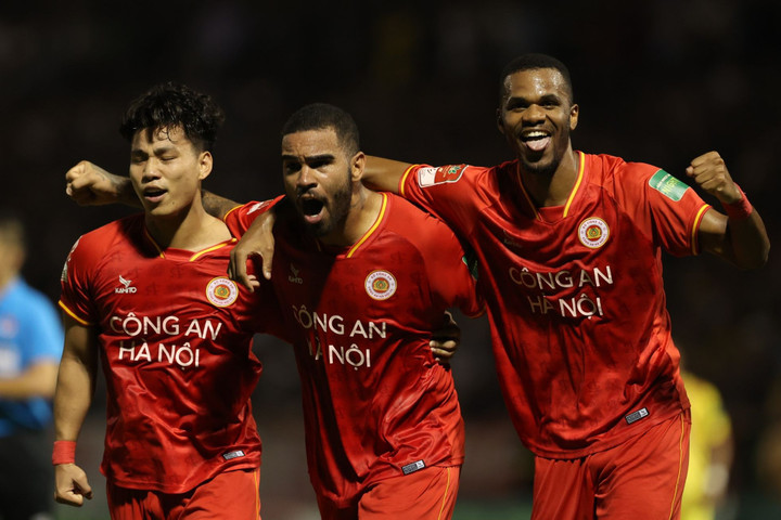 CLB Công an Hà Nội đứng trước cơ hội giành chức vô địch V-League 2023.